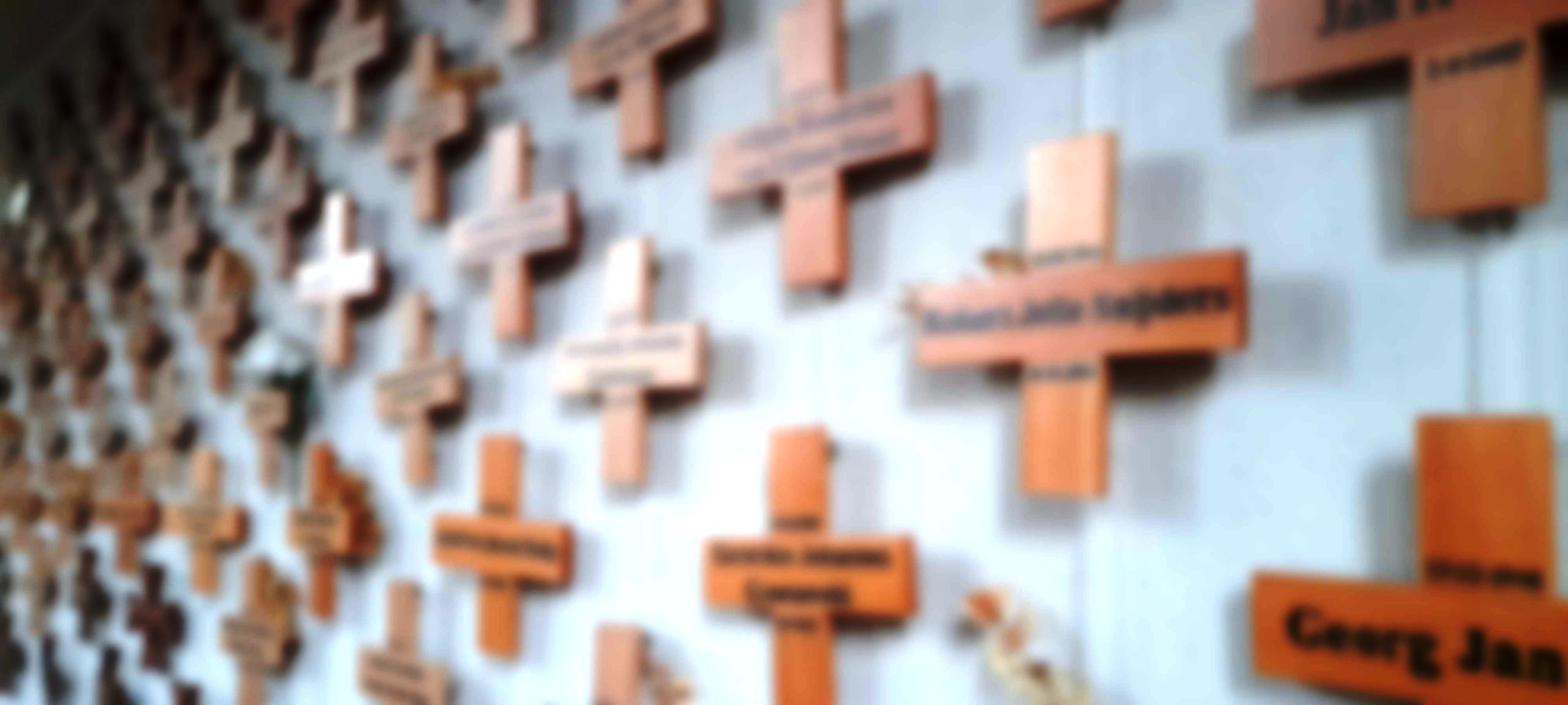 Allerzielen Kruisjeswand ter herdenking van overledenen